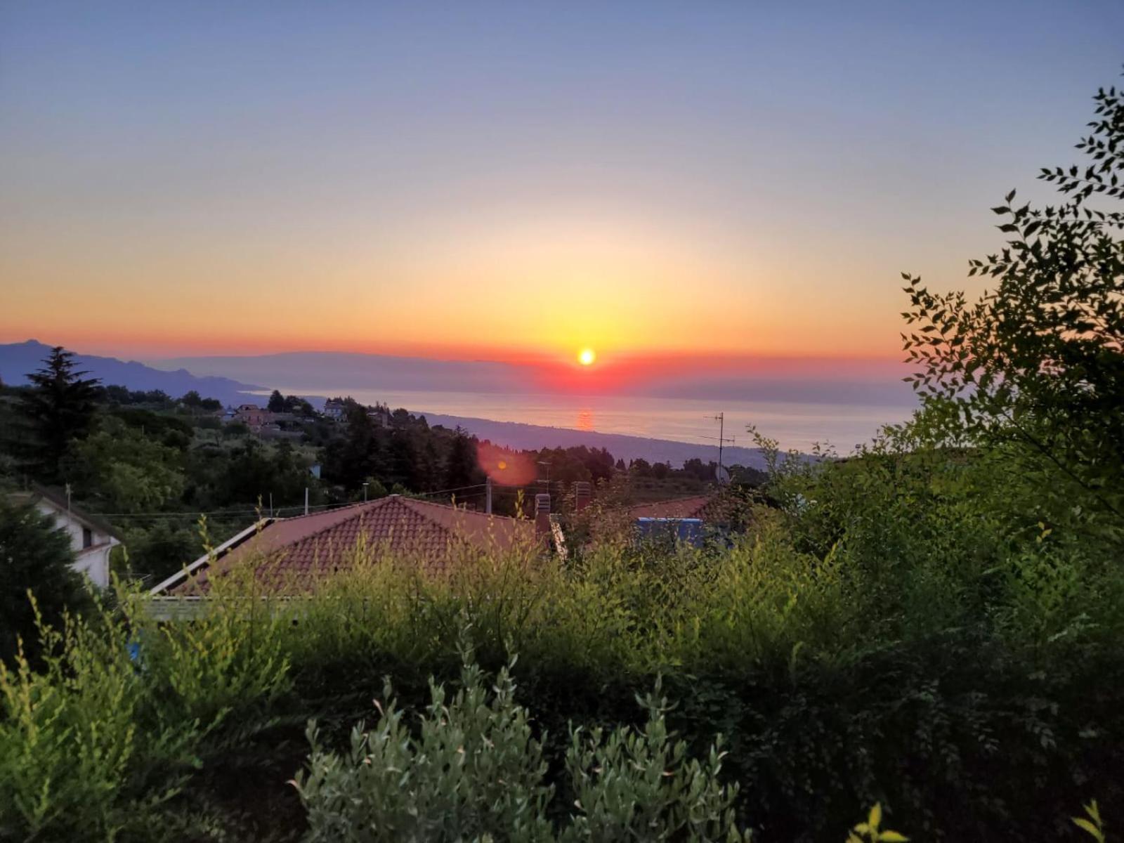 Etna Sunshine Rent Rooms Puntalazzo Екстериор снимка