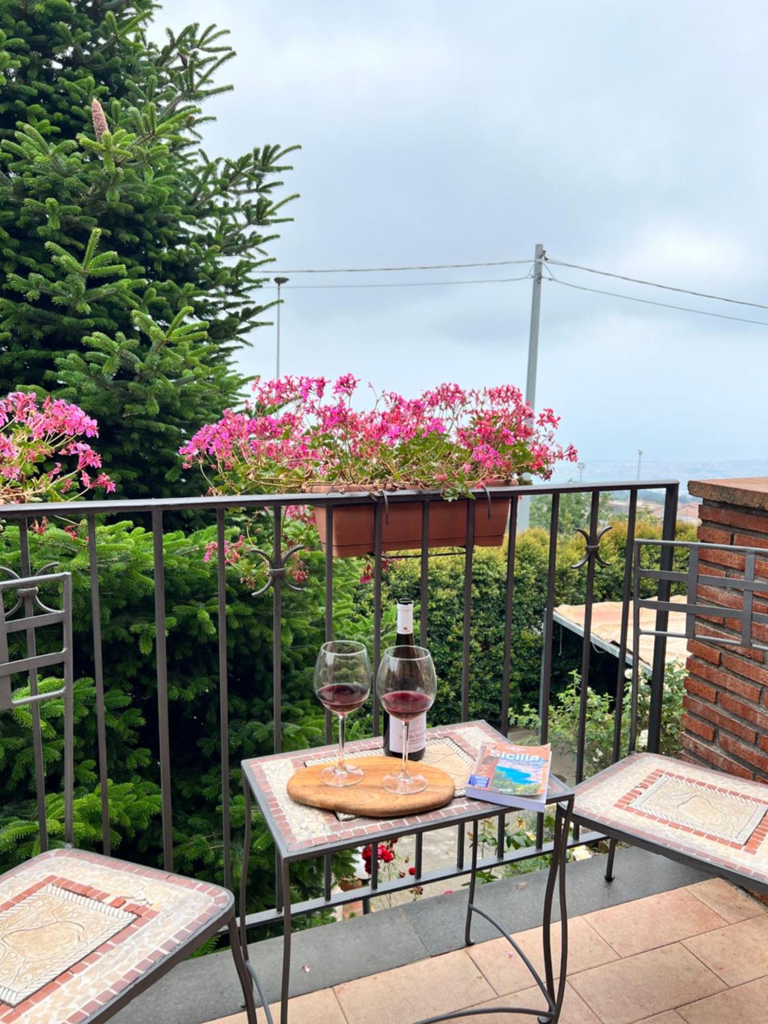 Etna Sunshine Rent Rooms Puntalazzo Екстериор снимка